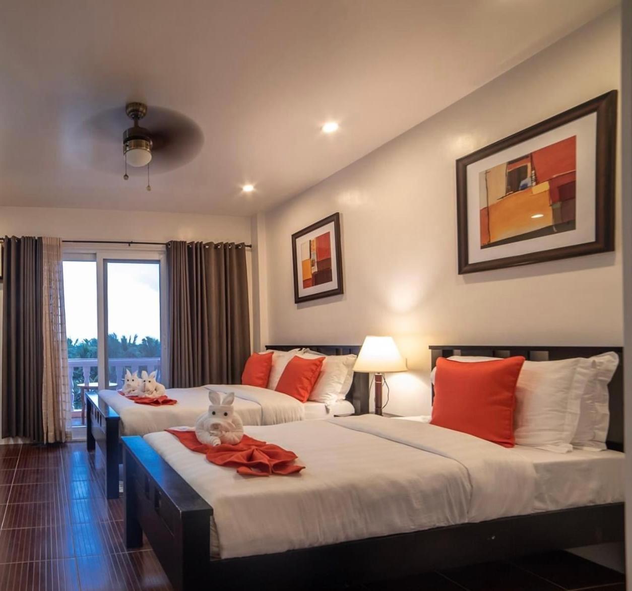 Amboy Hometel Basco Luaran gambar