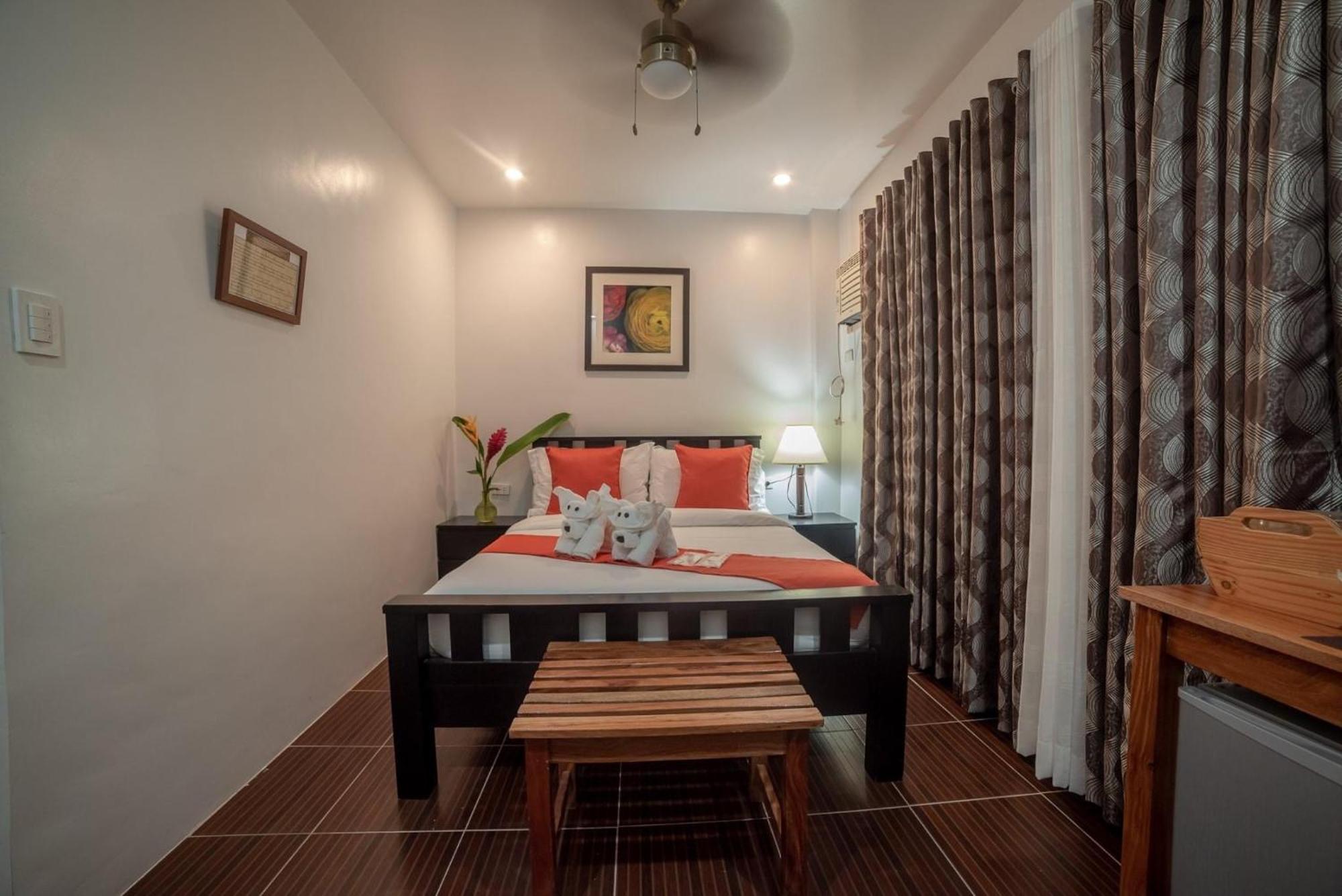Amboy Hometel Basco Luaran gambar